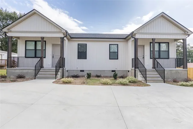$439,900 | 413 West 2nd Avenue, Unit A & B, Easley, SC 29640