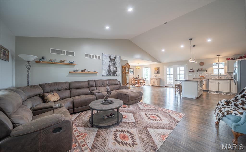 73 North Scott Road Cuba, MO 65453 - Photo 12 of 56