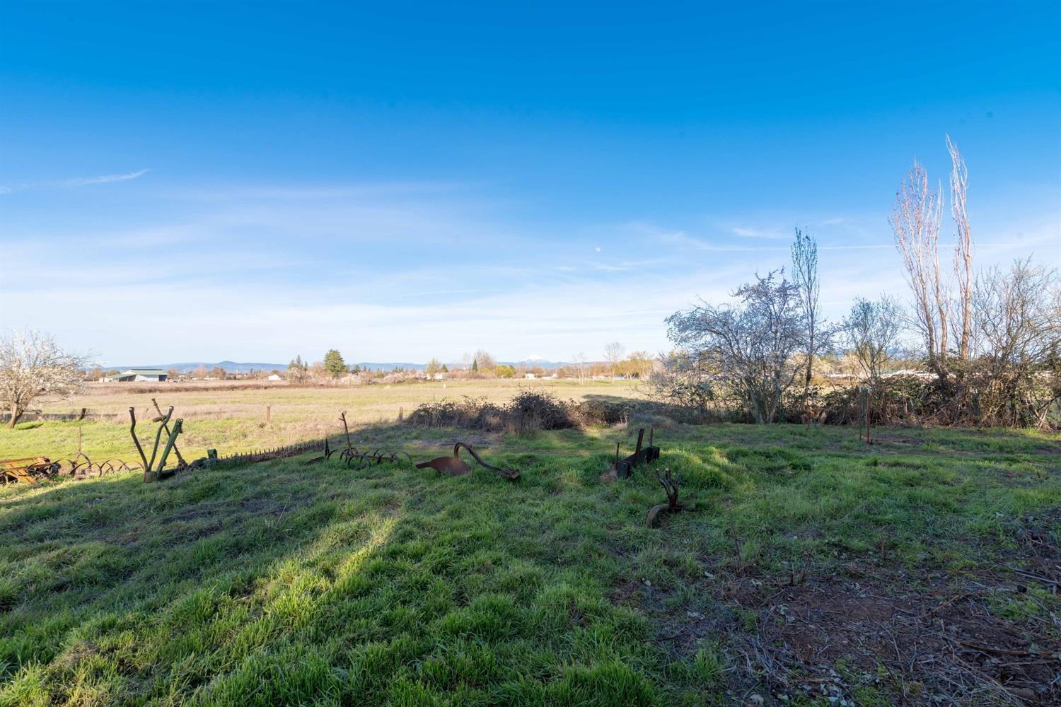 4201 Grant Road Central Point, OR 97502 - Photo 16 of 21 Additional Photo