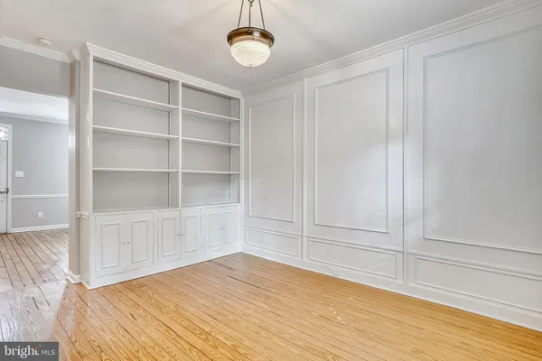 $4,700 | 319 North St Asaph Street, Alexandria, VA 22314