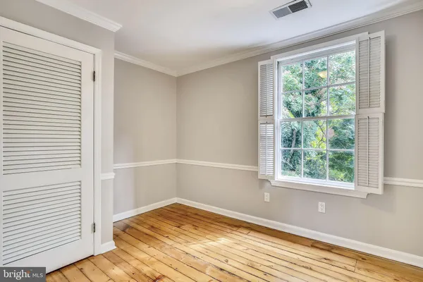 $4,700 | 319 North St Asaph Street, Alexandria, VA 22314