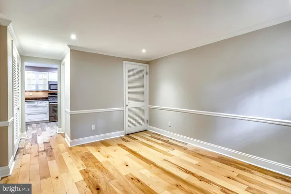 $4,700 | 319 North St Asaph Street, Alexandria, VA 22314