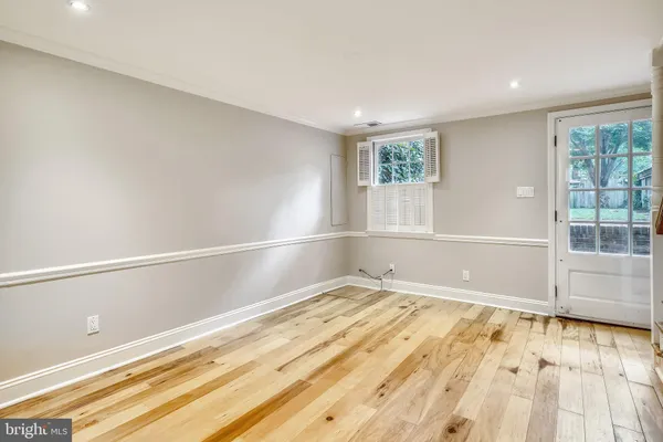 $4,700 | 319 North St Asaph Street, Alexandria, VA 22314