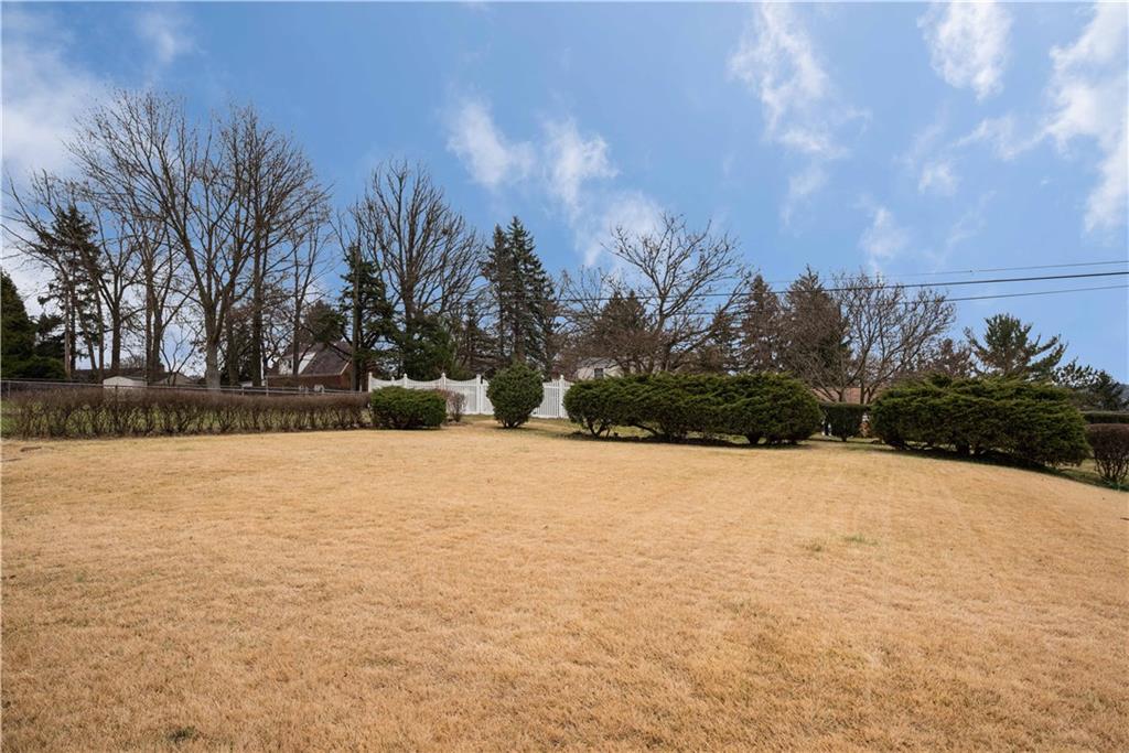 1519 Bower Hill Road Pittsburgh, PA 15243 - Photo 17 of 19 Gallery Image 17