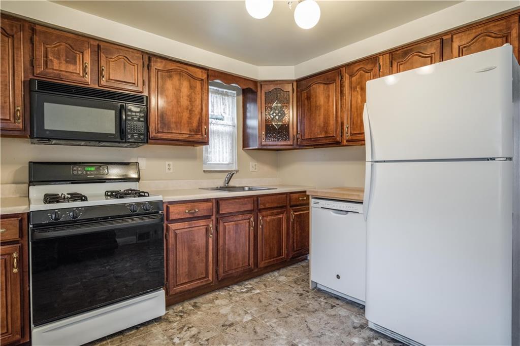 1519 Bower Hill Road Pittsburgh, PA 15243 - Photo 7 of 19 Gallery Image 7