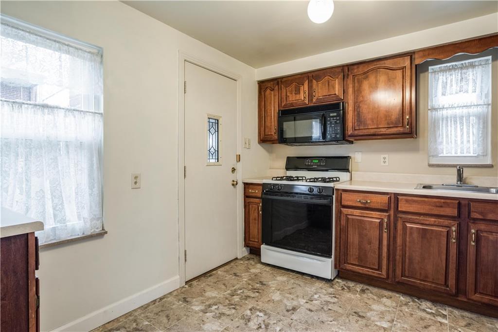 1519 Bower Hill Road Pittsburgh, PA 15243 - Photo 8 of 19 Gallery Image 8