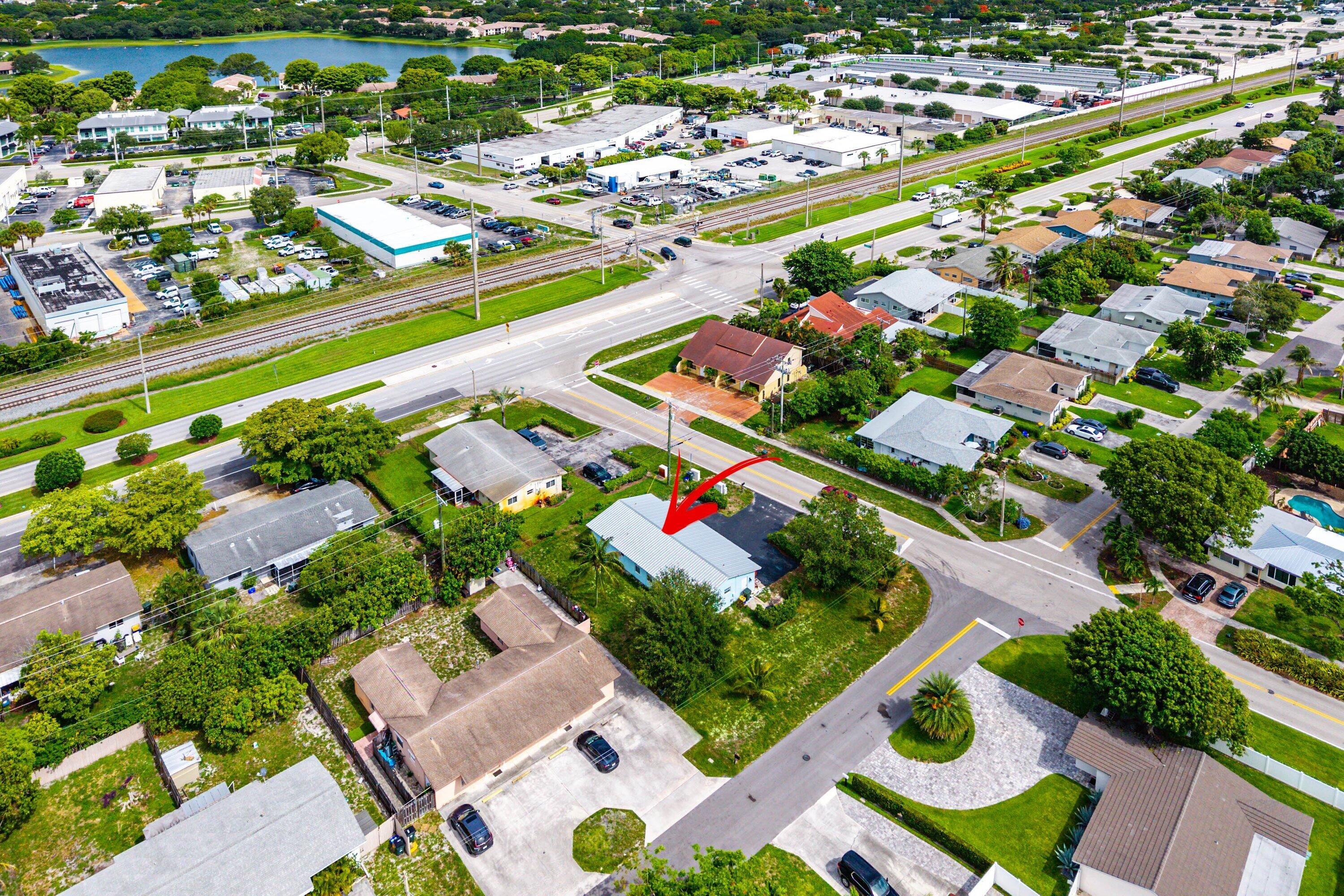 198 Northeast 28th Street Boca Raton, FL 33431 - Photo 25 of 26 196 NE 28th Street (33)