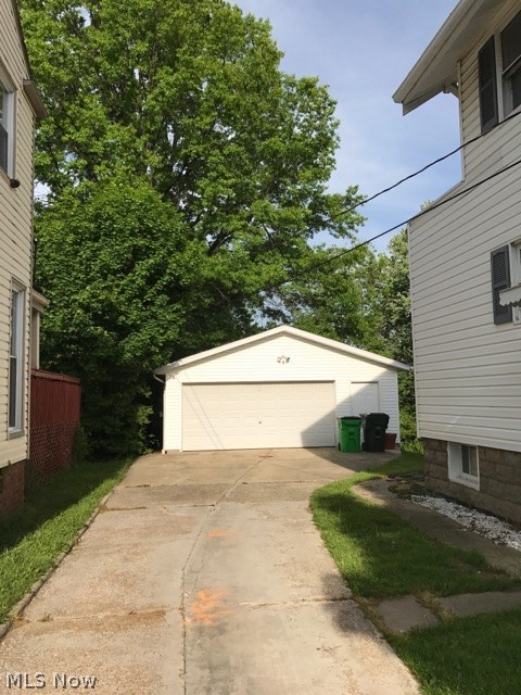 1495 Maplegrove Road South Euclid, OH 44121 - Photo 10 of 16