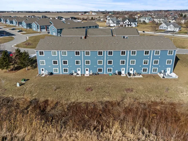 a view of building with an outdoor space