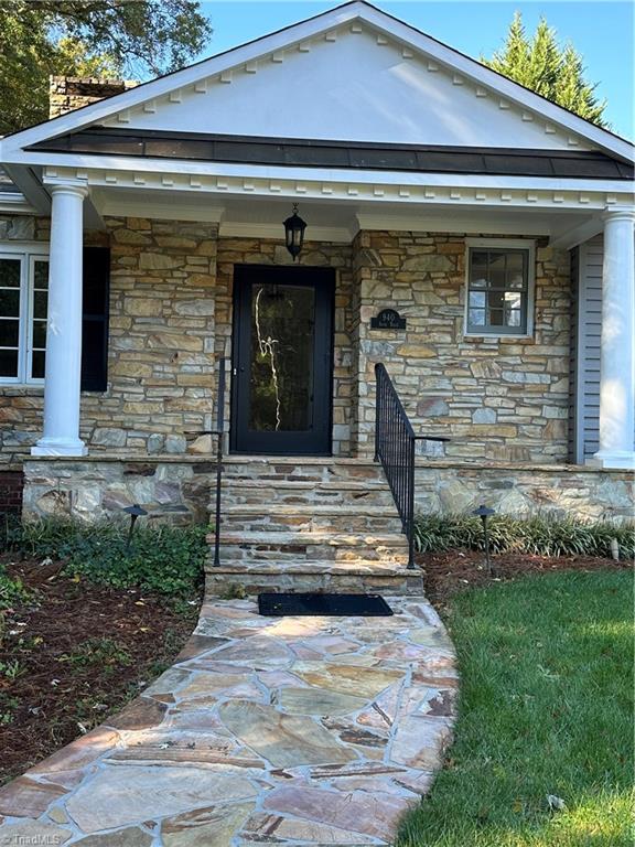 940 Avon Road Winston-Salem, NC 27104 - Photo 2 of 30 Gallery Image 2