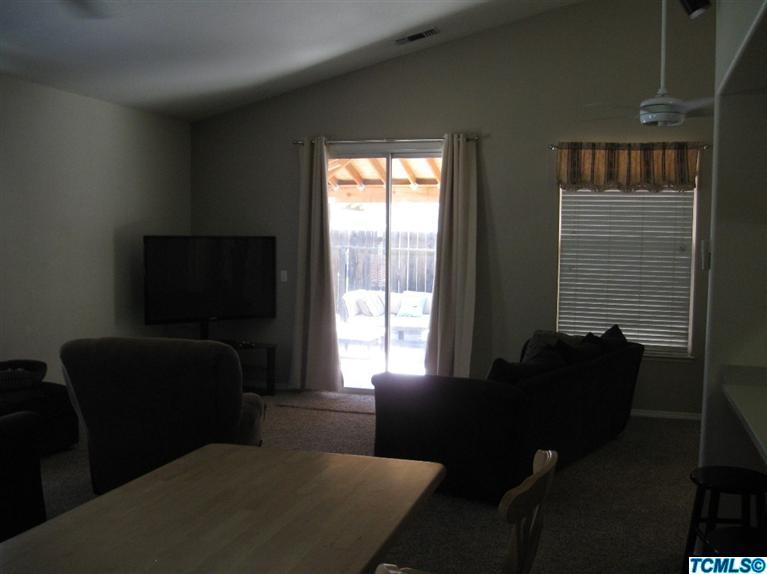 461 West Huntsman Avenue Reedley, CA 93654 - Photo 10 of 42 Additional Photo