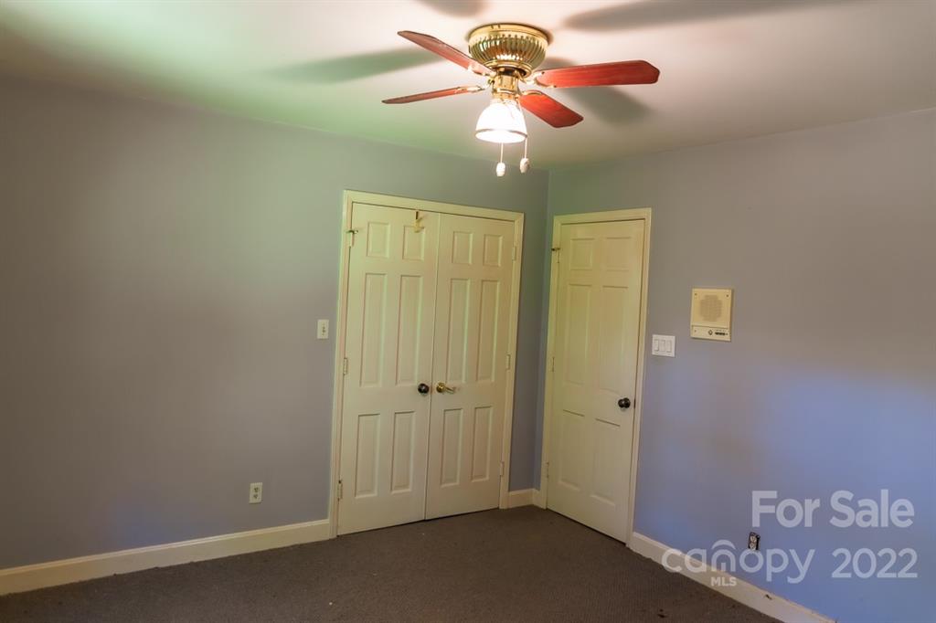 7300 Lancer Drive Charlotte, NC 28226 - Photo 27 of 48 a view of entryway