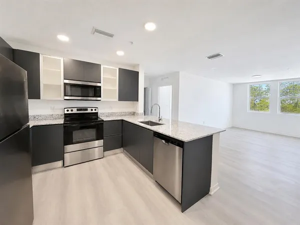 $1,890 | 5587 Millennia Park Drive, Unit 316, Orlando, FL 32839