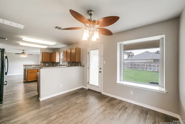 $2,125 | 10110 Oak Saddle, San Antonio, TX 78254