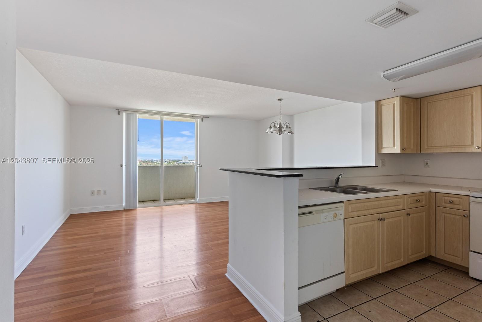 3000 Coral Way, Unit 1507 Miami, FL 33145 - Photo 4 of 21