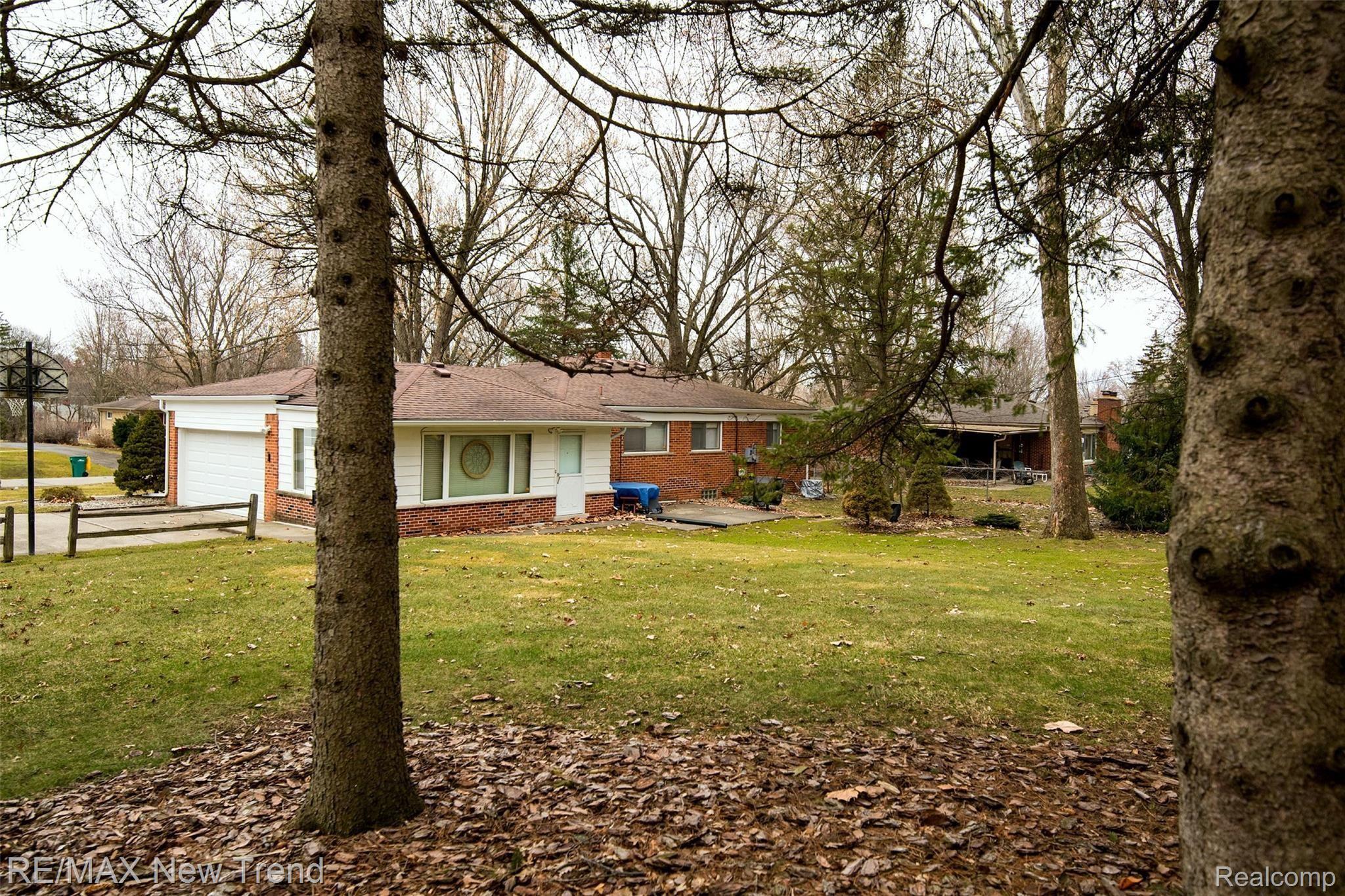 28153 Hawberry Road Farmington, MI 48331 - Photo 28 of 32 house1c.jpg