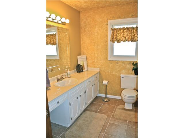 26 Sycamore Road Carmel, IN 46033 - Photo 11 of 22 Gallery Image 11