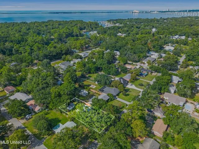 $349,900 | 1918 Stuart Avenue, Ocean Springs, MS 39564