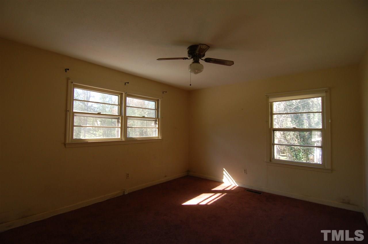421 Grovemont Road Raleigh, NC 27603 - Photo 4 of 6