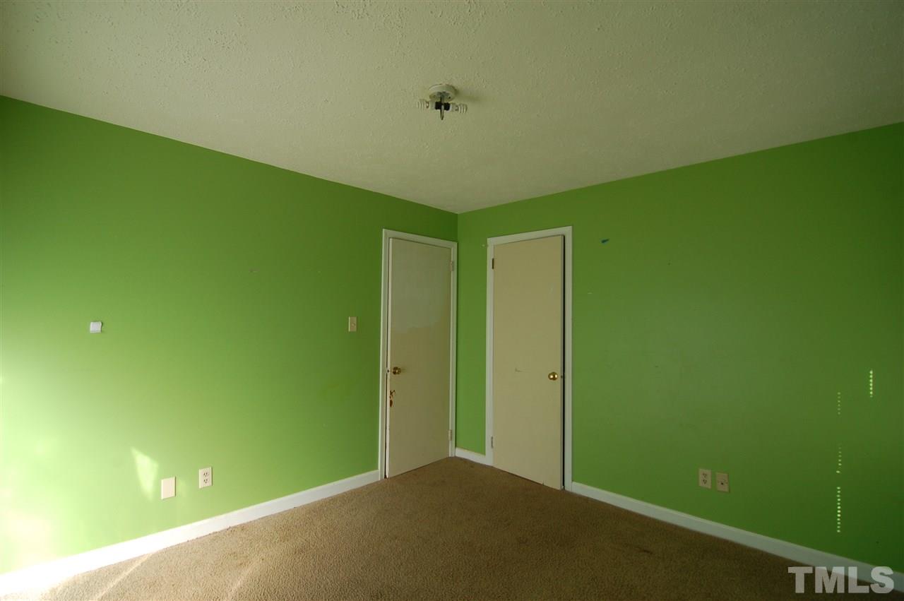 421 Grovemont Road Raleigh, NC 27603 - Photo 5 of 6