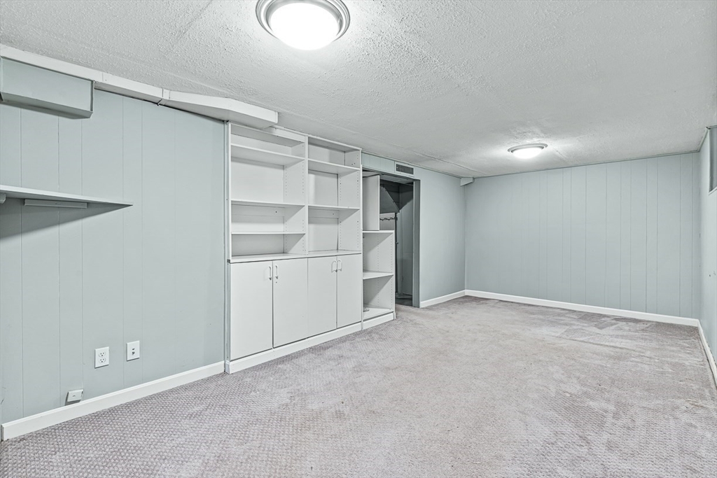 21 Madison Road Wellesley, MA 02481 - Photo 23 of 26