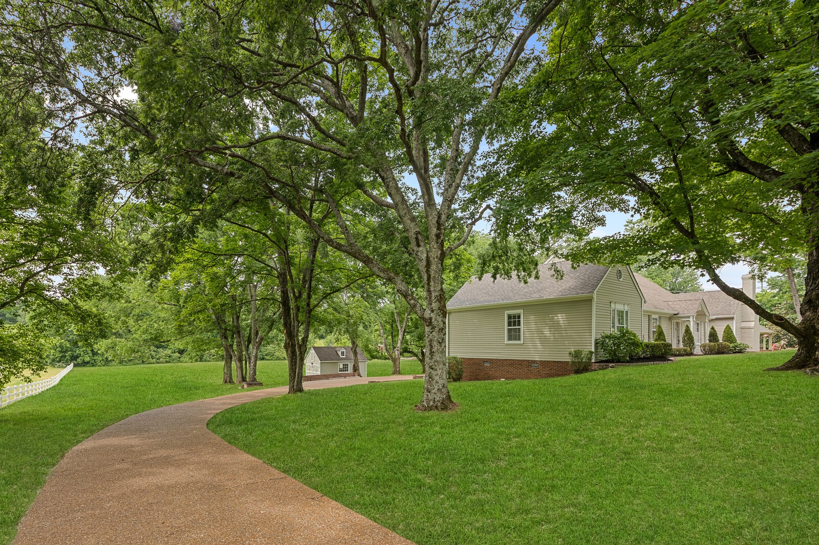 6729 Holt Road Nashville, TN 37211 - Photo 8 of 66 Gallery Image 8