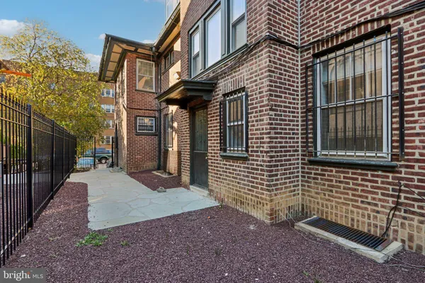 $1,045,000 | 400-02 South 47th Street, Philadelphia, PA 19143