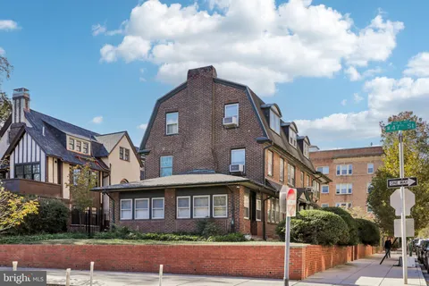 $1,150,000 | 400-02 South 47th Street, Philadelphia, PA 19143