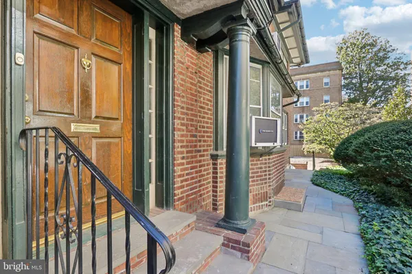 $1,045,000 | 400-02 South 47th Street, Philadelphia, PA 19143