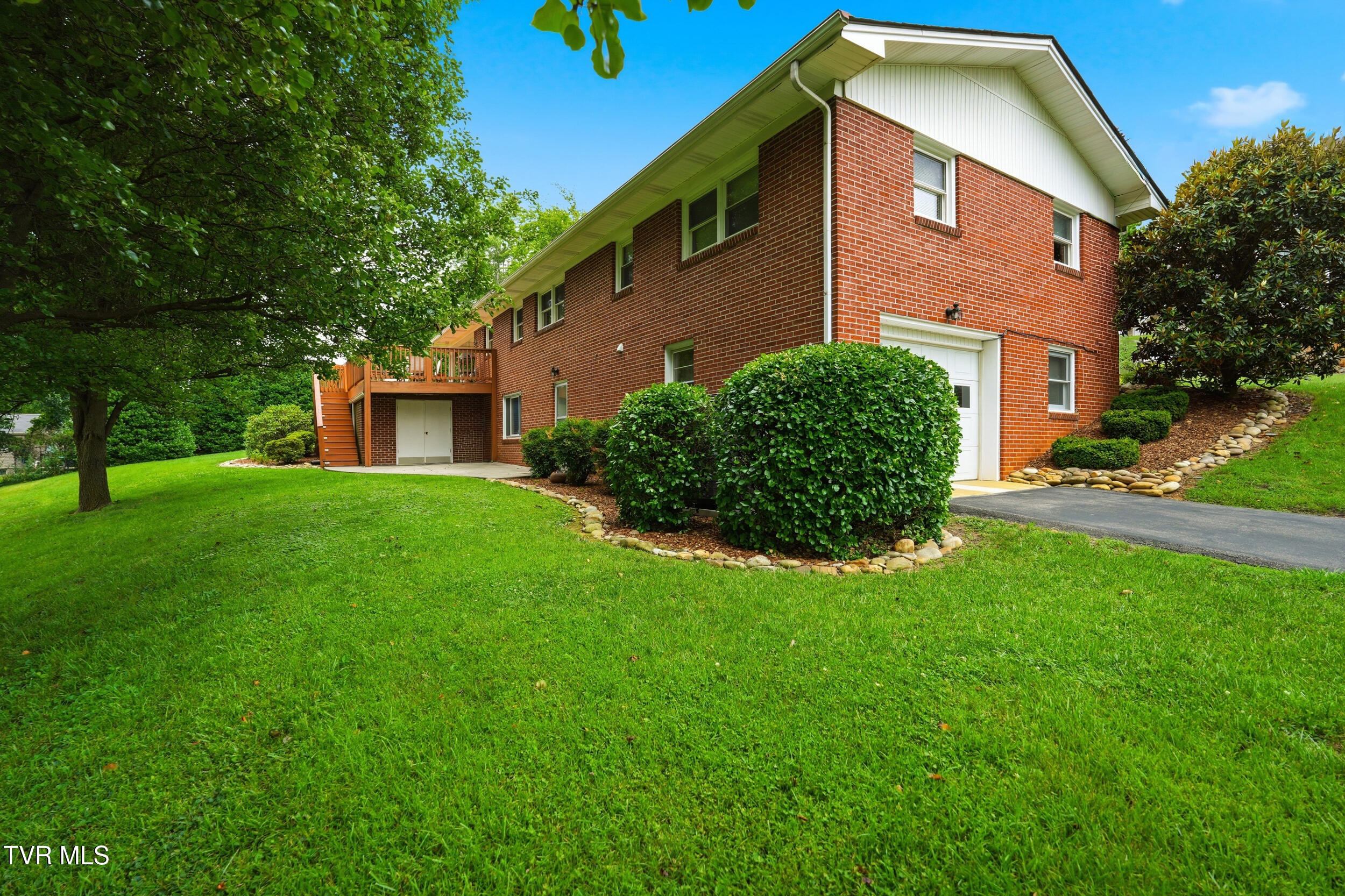 716 Kendrick Creek Road Kingsport, TN 37663 - Photo 8 of 45 38_716 kendrick creek rd-45