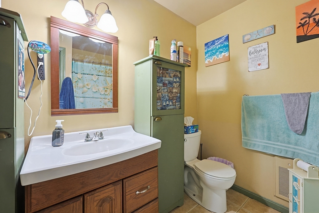 339 Chestnut Street Gardner, MA 01440 - Photo 12 of 40