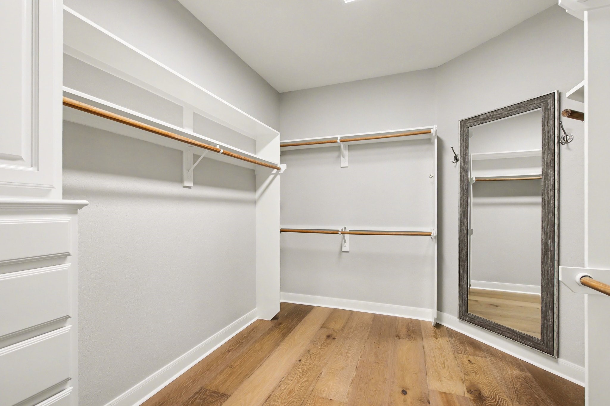 5115 Luke Ridge Lane Katy, TX 77494 - Photo 19 of 36 a view of an empty walk in closet