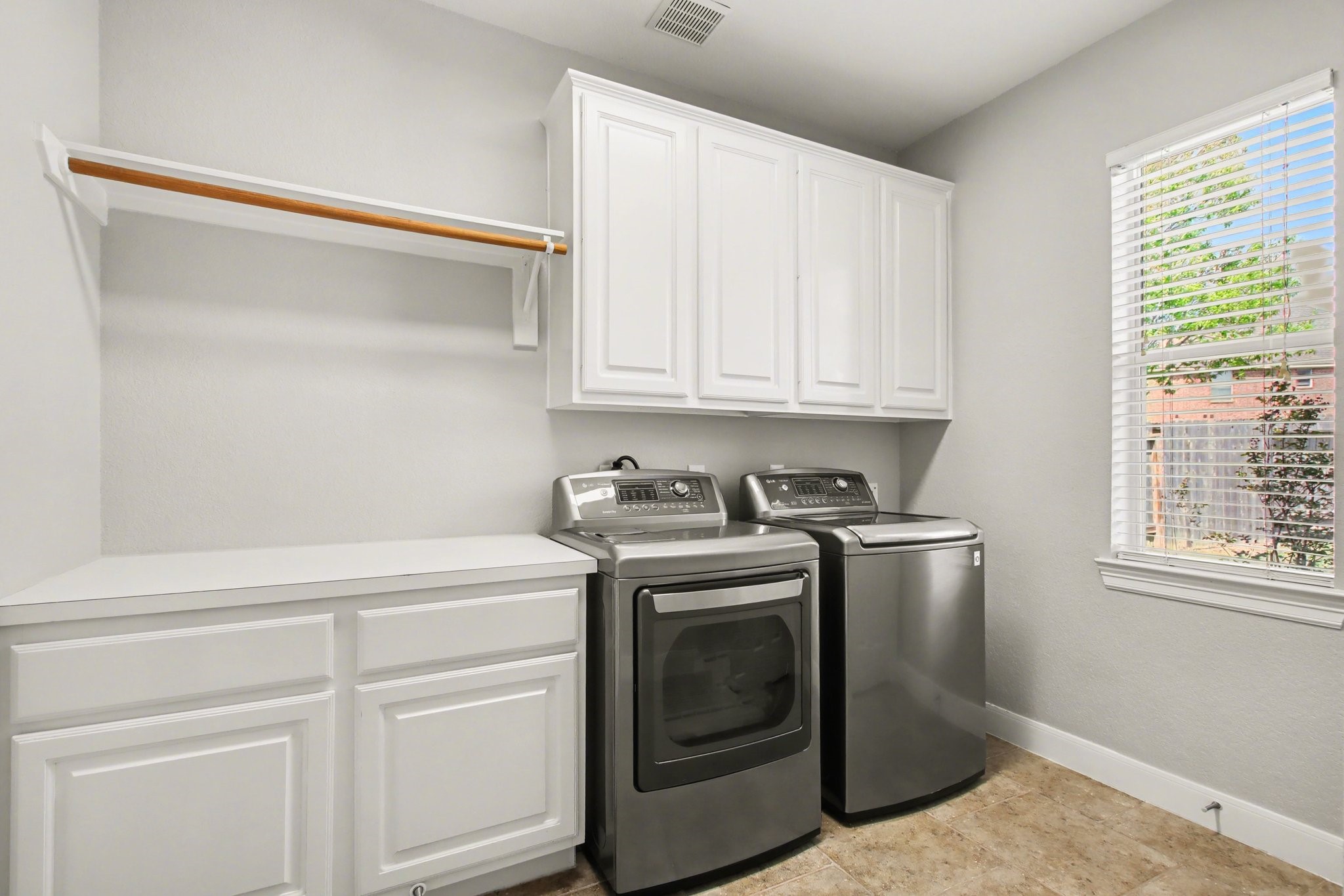 5115 Luke Ridge Lane Katy, TX 77494 - Photo 26 of 36 a utility room with dryer and washer