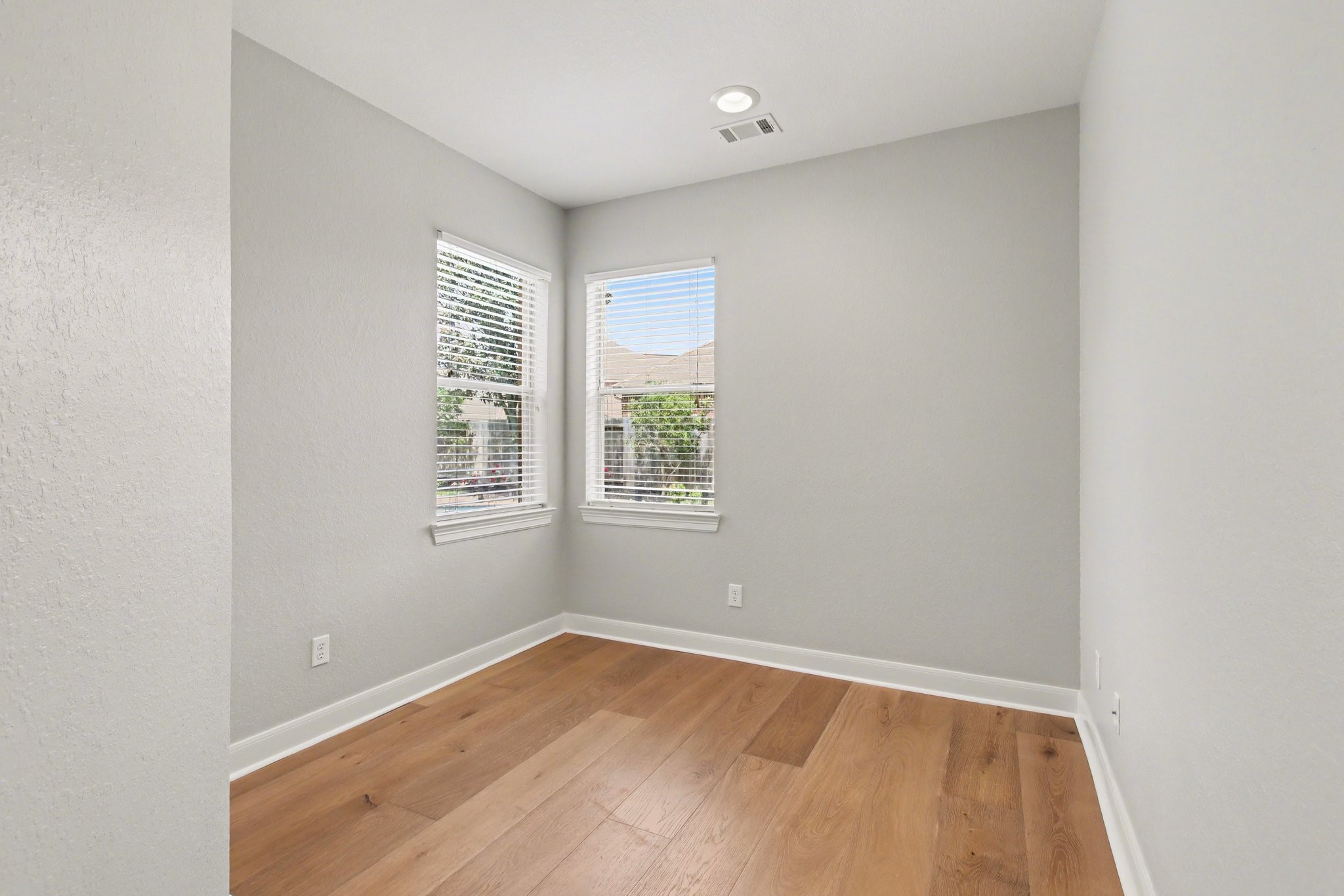 5115 Luke Ridge Lane Katy, TX 77494 - Photo 27 of 36 an empty room with a window