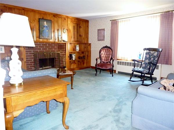 91 Cushing Road Malden, MA 02148 - Photo 4 of 16 Gallery Image 4