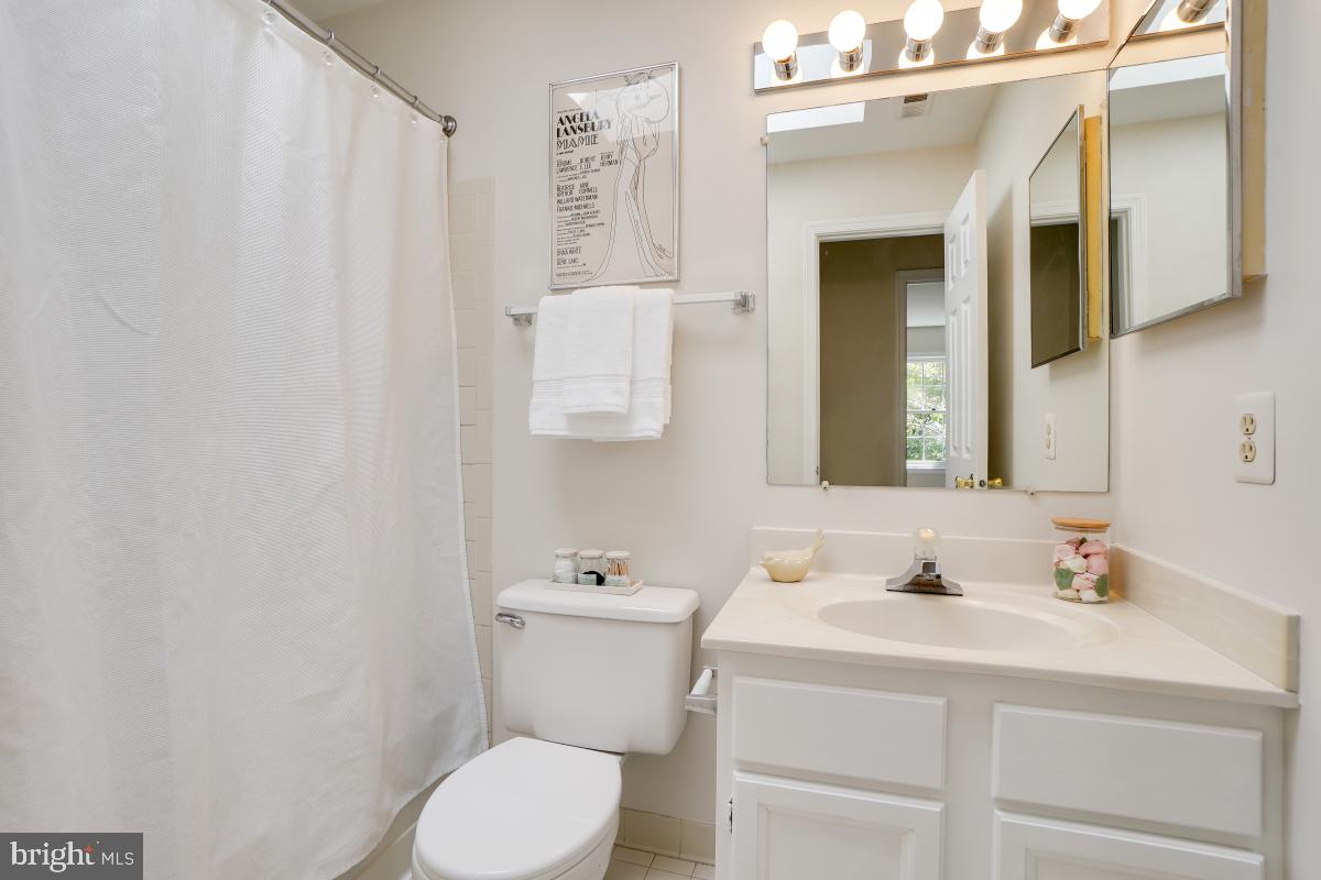 8715 2nd Avenue Silver Spring, MD 20910 - Photo 30 of 45