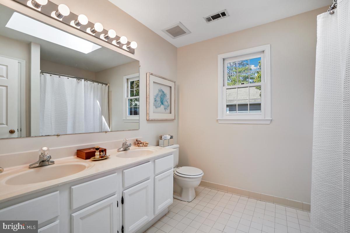 8715 2nd Avenue Silver Spring, MD 20910 - Photo 36 of 45