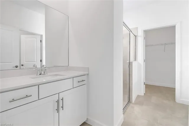 $2,600 | 19596 Hinkley Drive, Estero, FL 33928