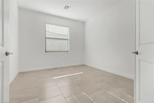 $2,600 | 19596 Hinkley Drive, Estero, FL 33928