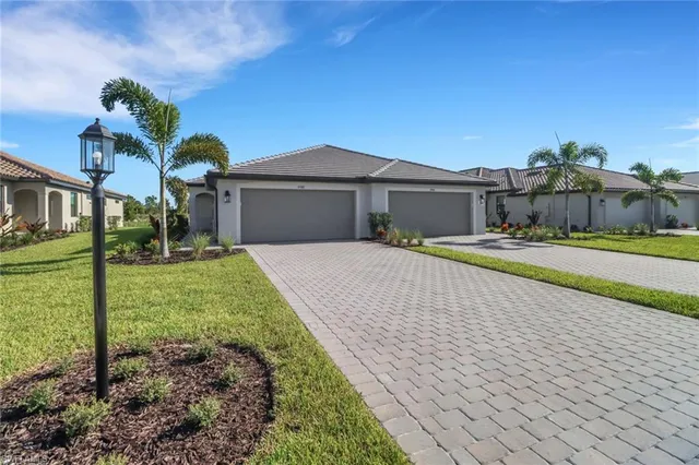 $2,600 | 19596 Hinkley Drive, Estero, FL 33928