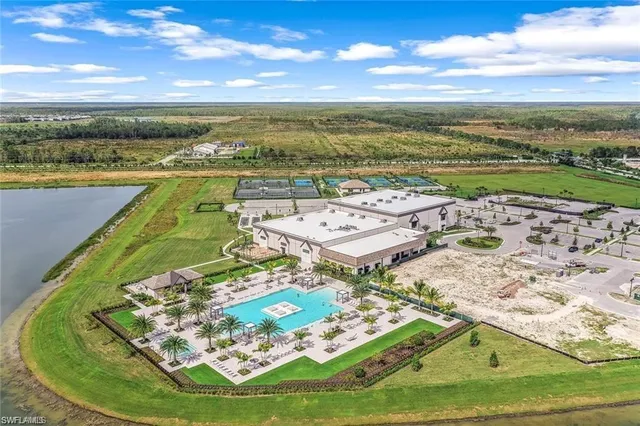 $2,600 | 19596 Hinkley Drive, Estero, FL 33928