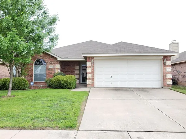 $1,995 | 3137 Evangeline Road, Fort Worth, TX 76140
