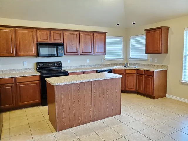 $2,240 | 3137 Evangeline Road, Fort Worth, TX 76140