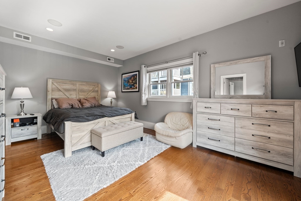 11 Howell Street, Unit 2 Boston, MA 02125 - Photo 9 of 25