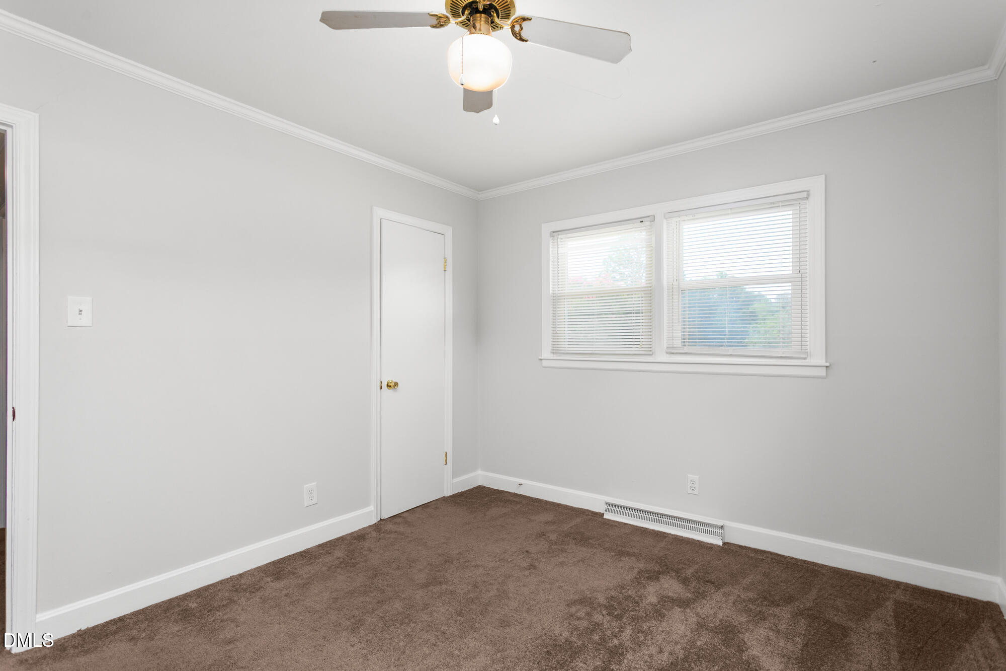 264 Dixon Road Graham, NC 27253 - Photo 12 of 26 264 Dixon Road-16