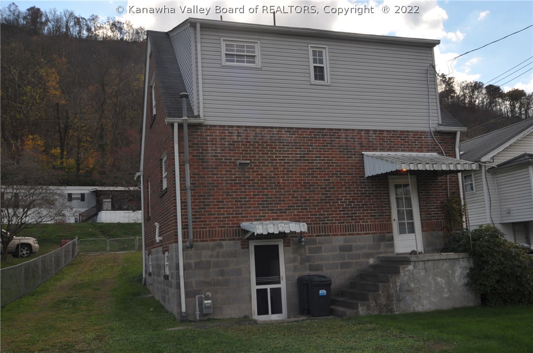 539 James River Road Cabin Creek, WV 25035 - Photo 3 of 19 Gallery Image 3