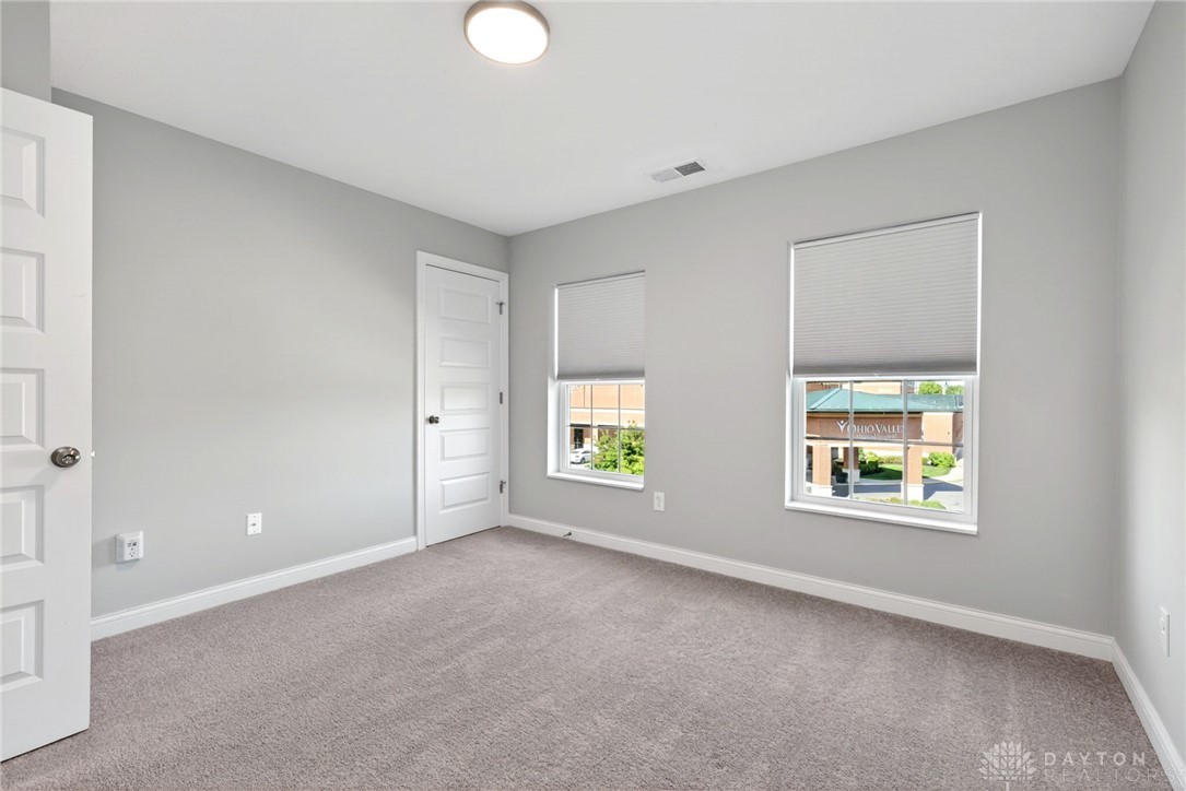 24 North Center Street Springfield, OH 45502 - Photo 29 of 40