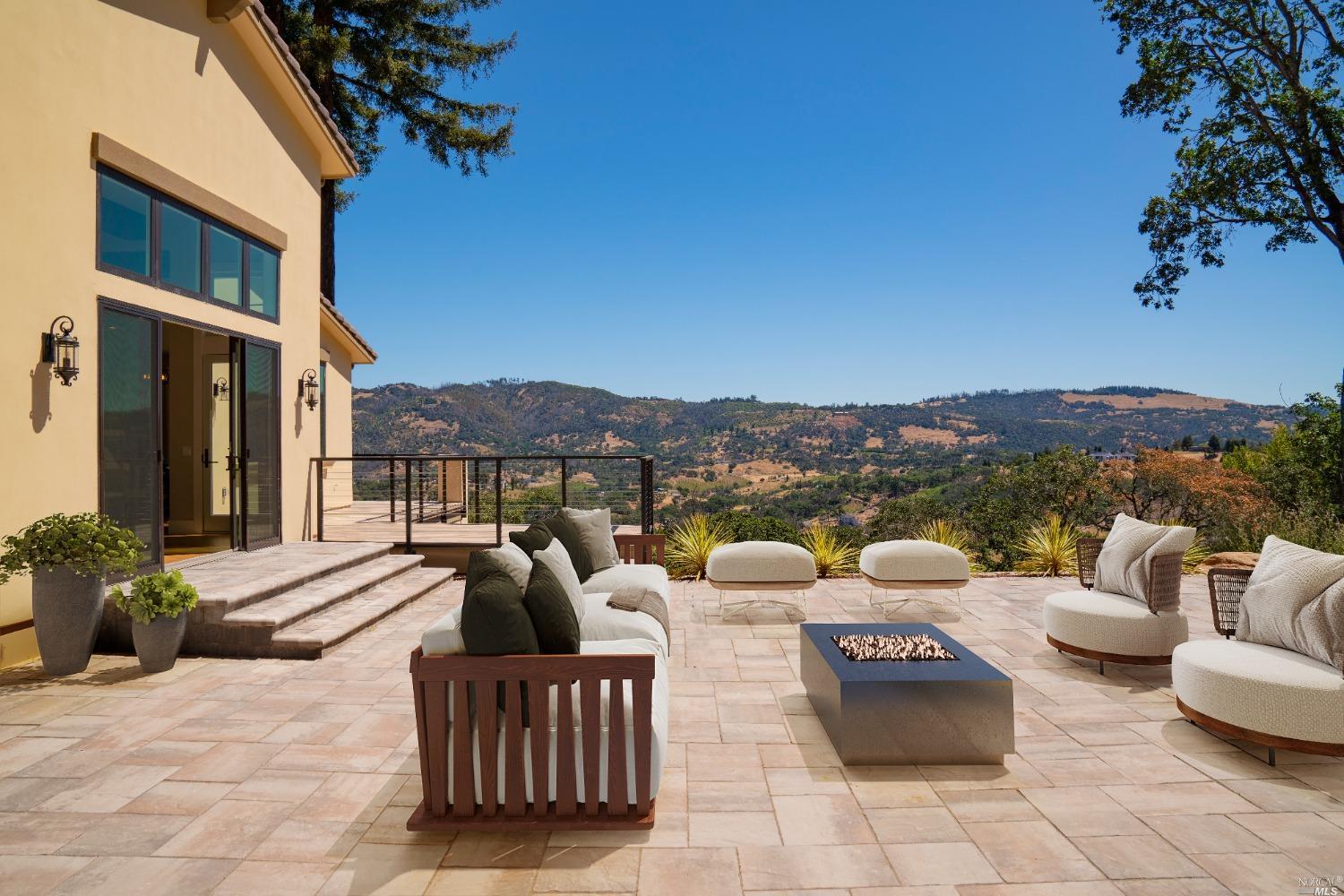 Back Courtyard has views of the golf course and mountains. Privacy abounds.