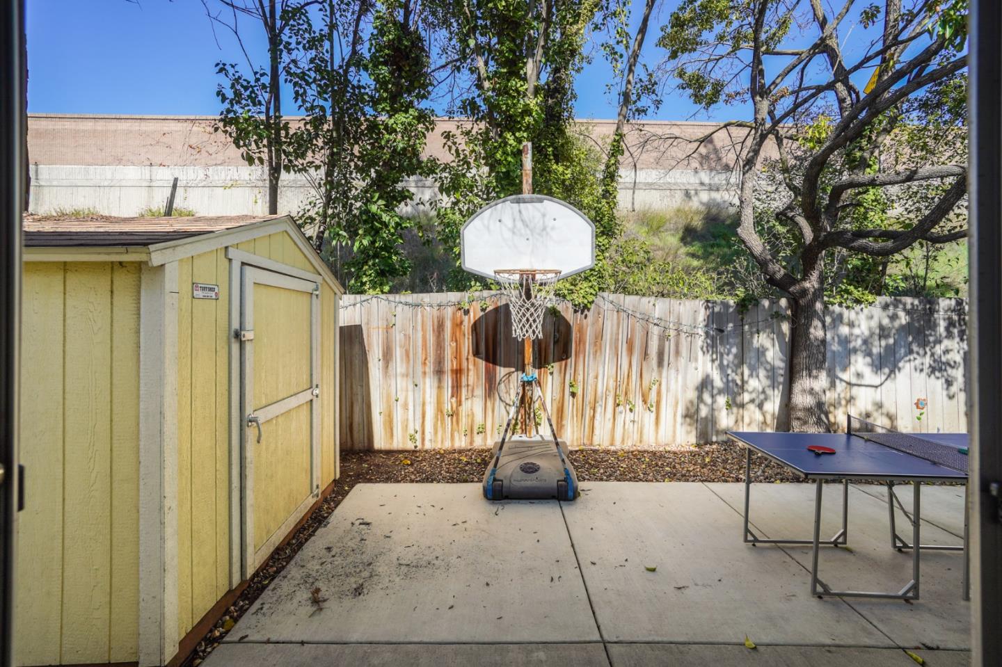 1630 Cross Way San Jose, CA 95125 - Photo 46 of 52 a view of a patio with table and chairs and potted plants