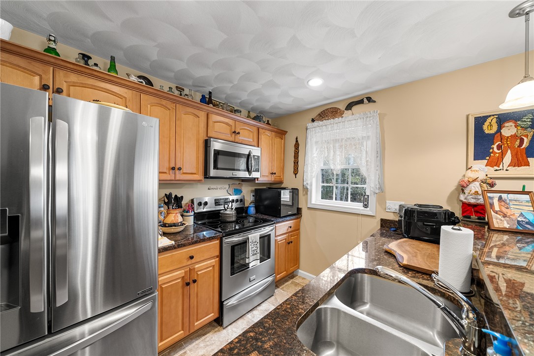 246 Jefferson Road Burrillville, RI 02830 - Photo 13 of 39